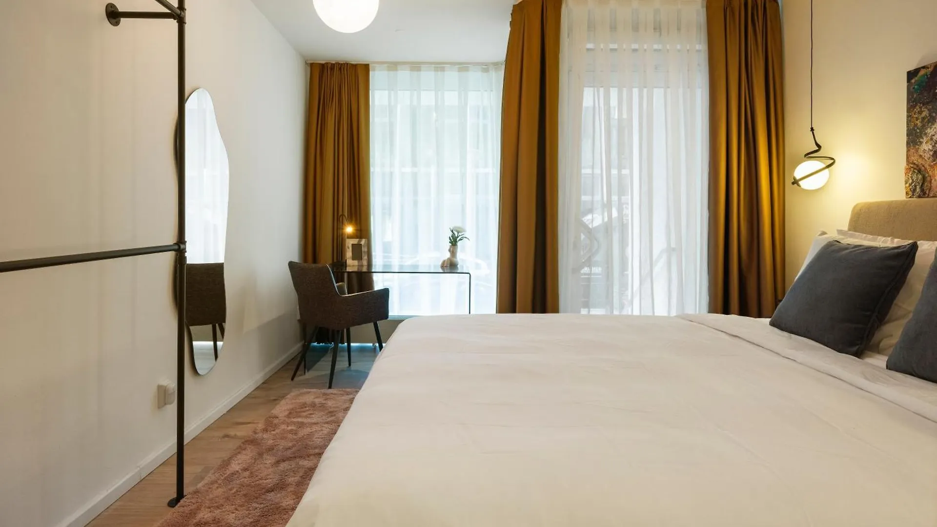 Alexa Chic Design Apart Up To 5 Persons - Parking - Superfast Wifi Βερολίνο Διαμέρισμα